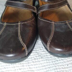 Naturalizer  size 7  chocolate brown mary janes/flats